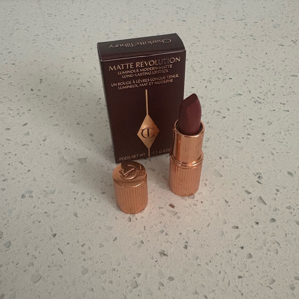 Charlotte Tilbury Matte Revolution Lipstick - pillowtalk deep